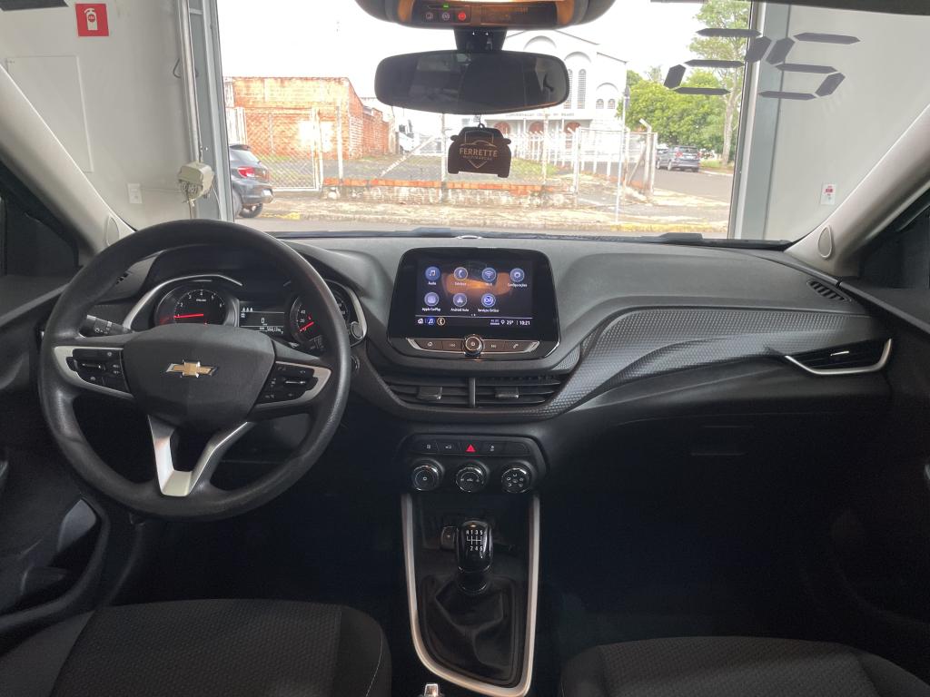 CHEVROLET Onix Hatch - Foto