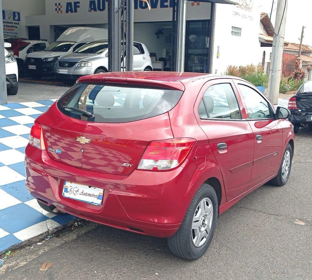 CHEVROLET Onix Hatch - Foto