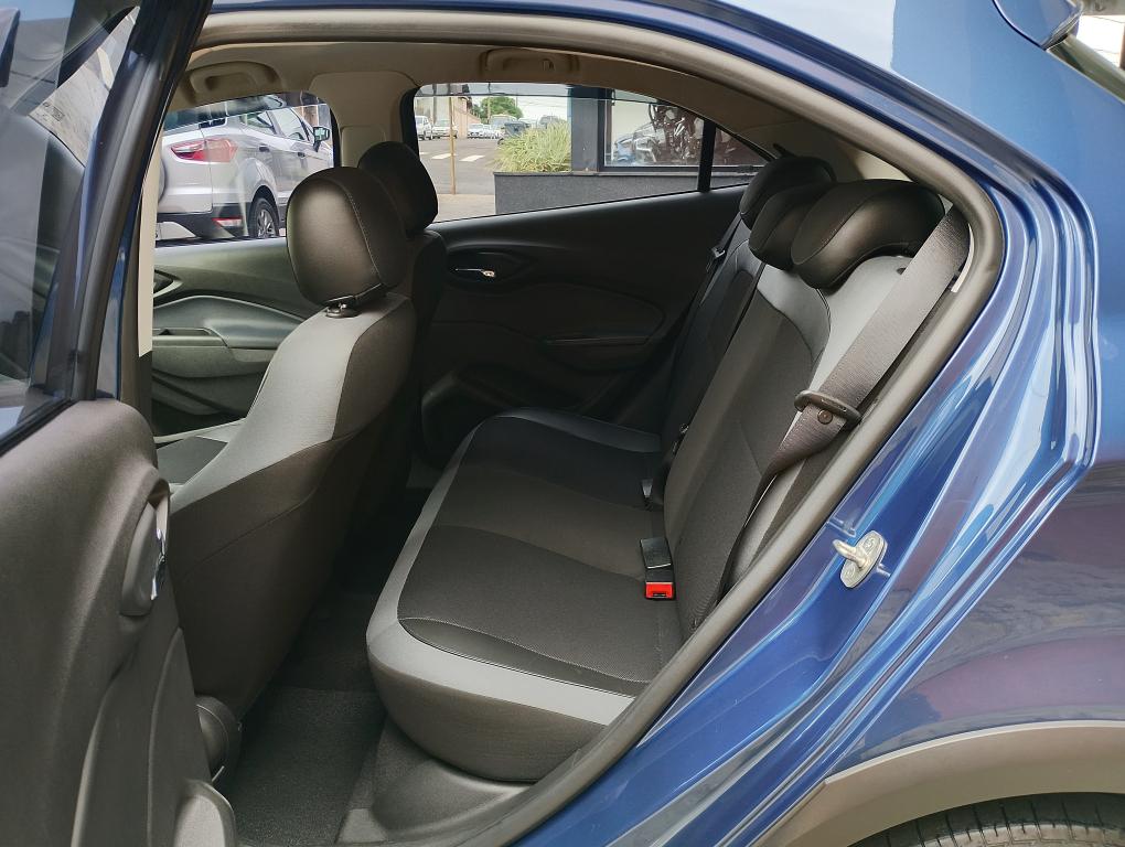 CHEVROLET Onix Hatch - Foto