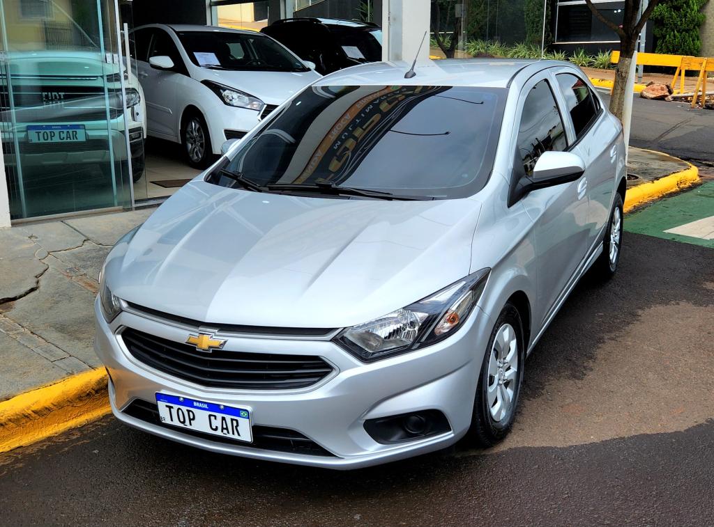 CHEVROLET Onix Hatch - Foto