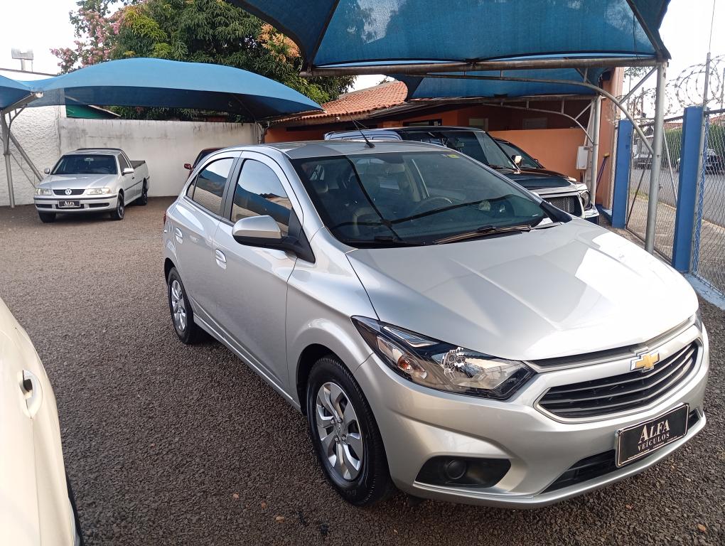 CHEVROLET Onix Hatch