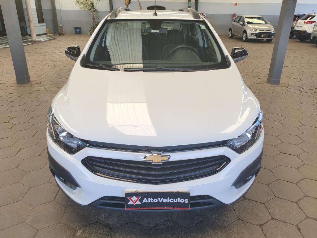 CHEVROLET Onix Hatch - Foto