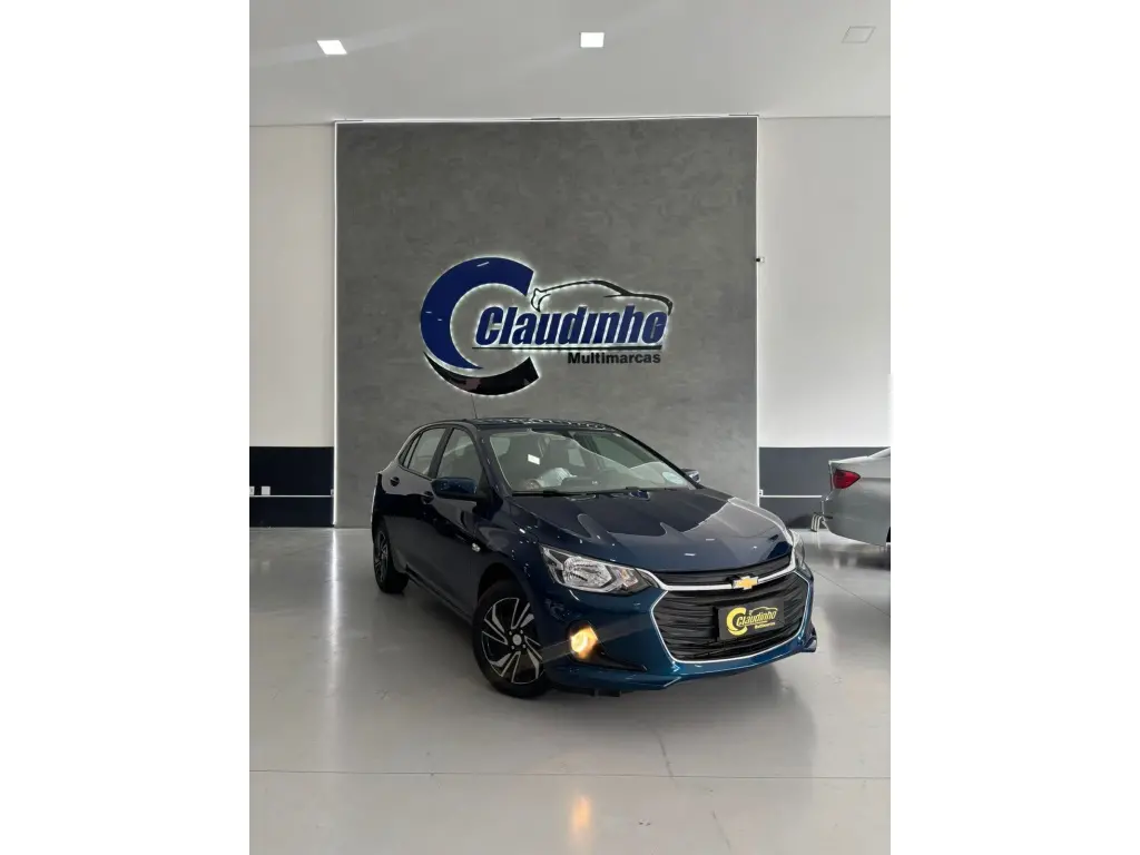 CHEVROLET Onix Hatch - Foto