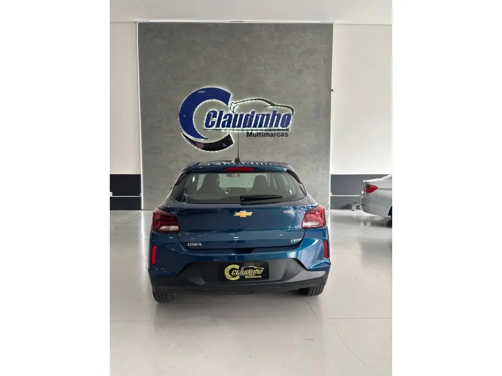 CHEVROLET Onix Hatch - Foto