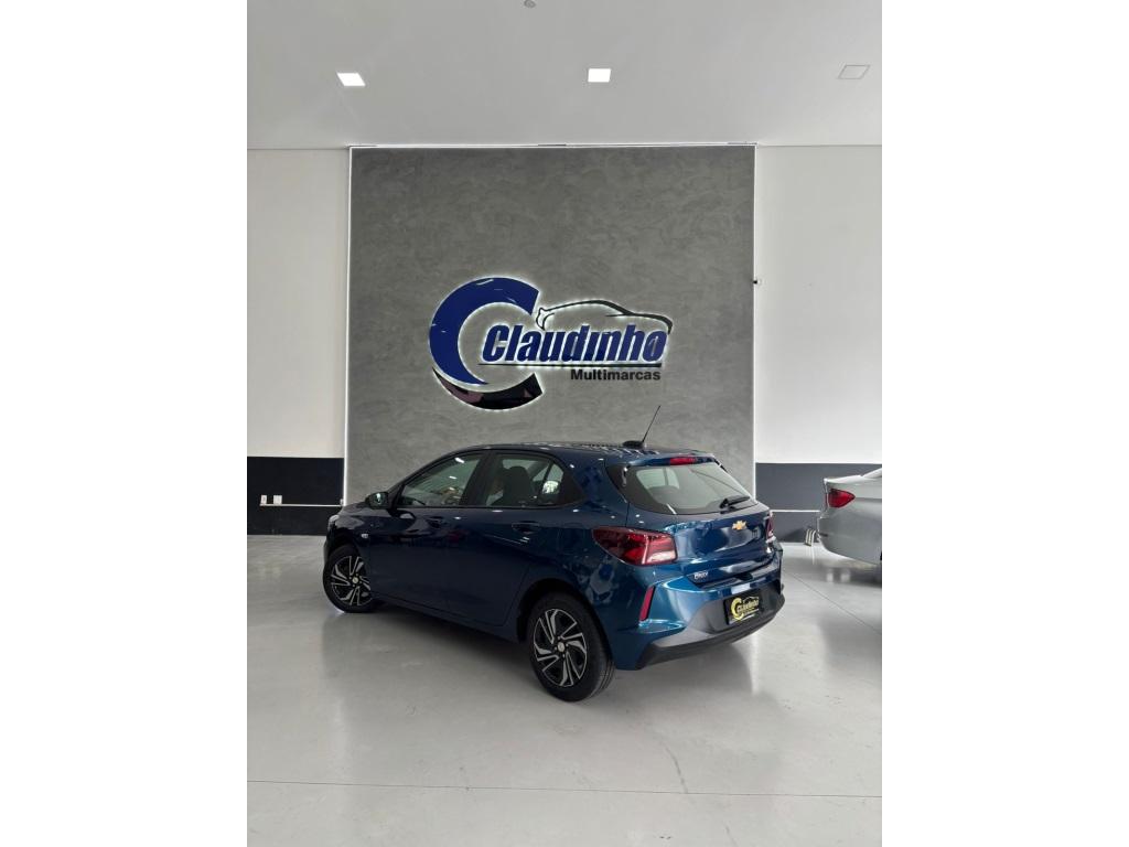 CHEVROLET Onix Hatch - Foto