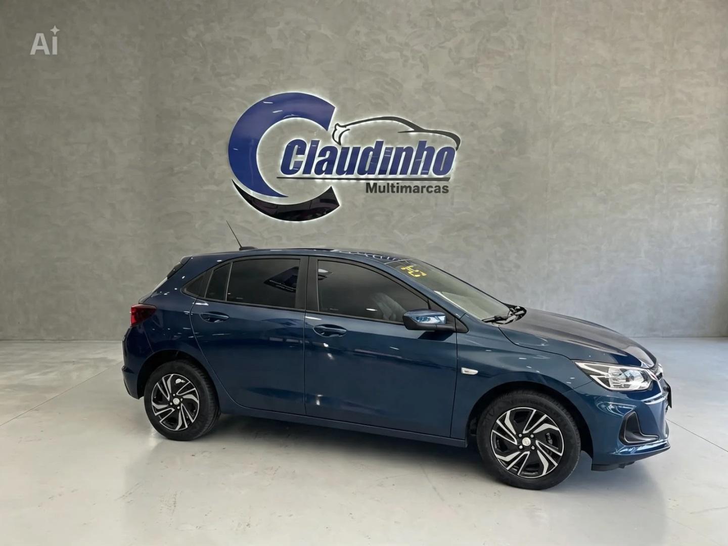 CHEVROLET Onix Hatch - Foto