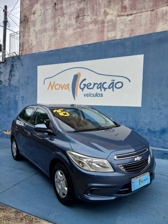 CHEVROLET Onix Hatch - Foto
