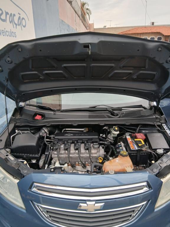 CHEVROLET Onix Hatch - Foto