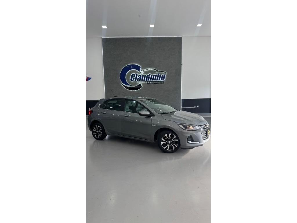CHEVROLET Onix Hatch - Foto