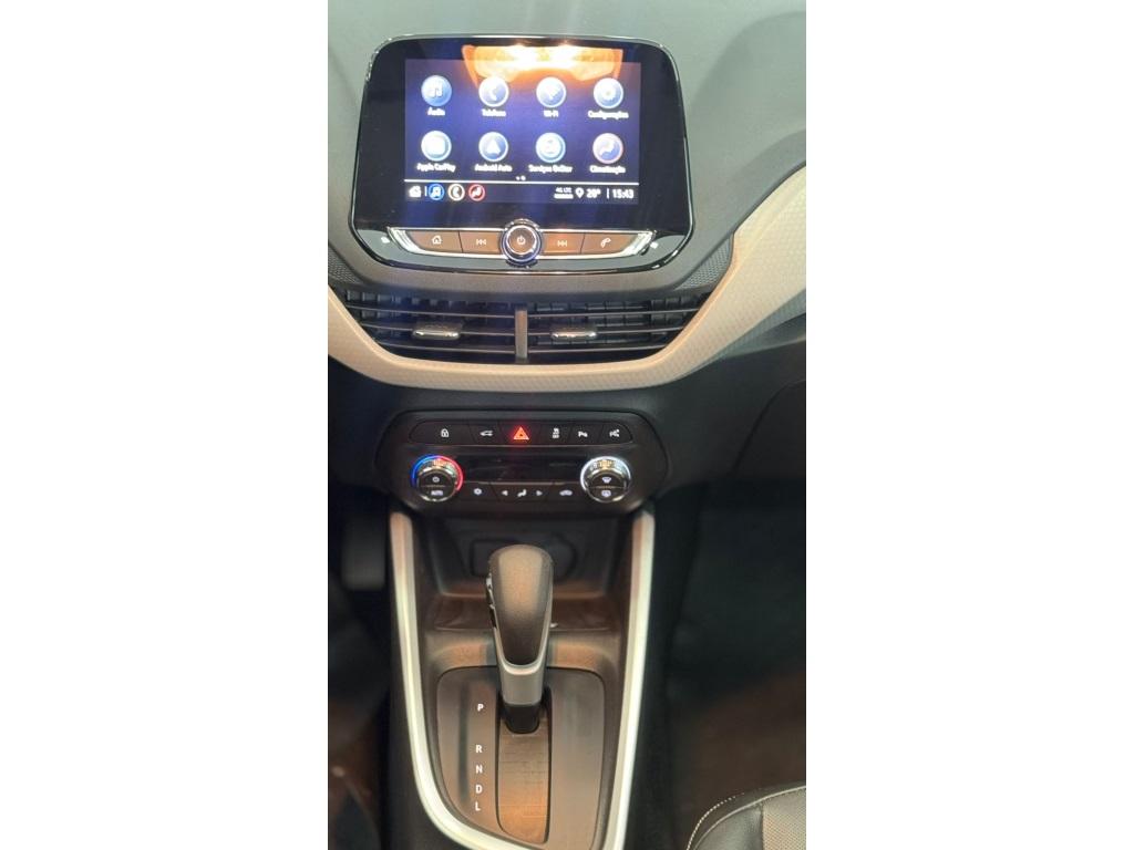 CHEVROLET Onix Hatch - Foto