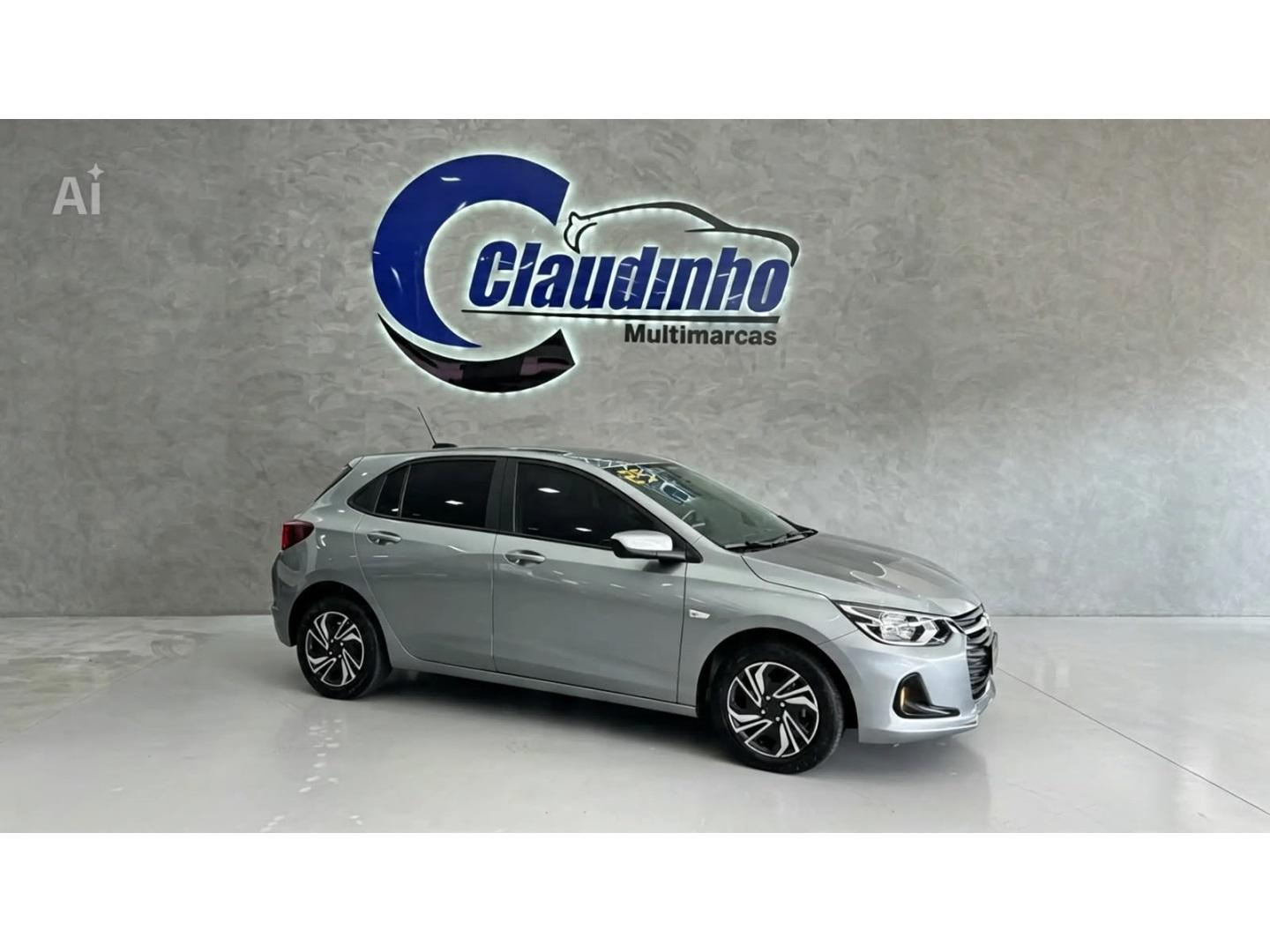 CHEVROLET Onix Hatch - Foto