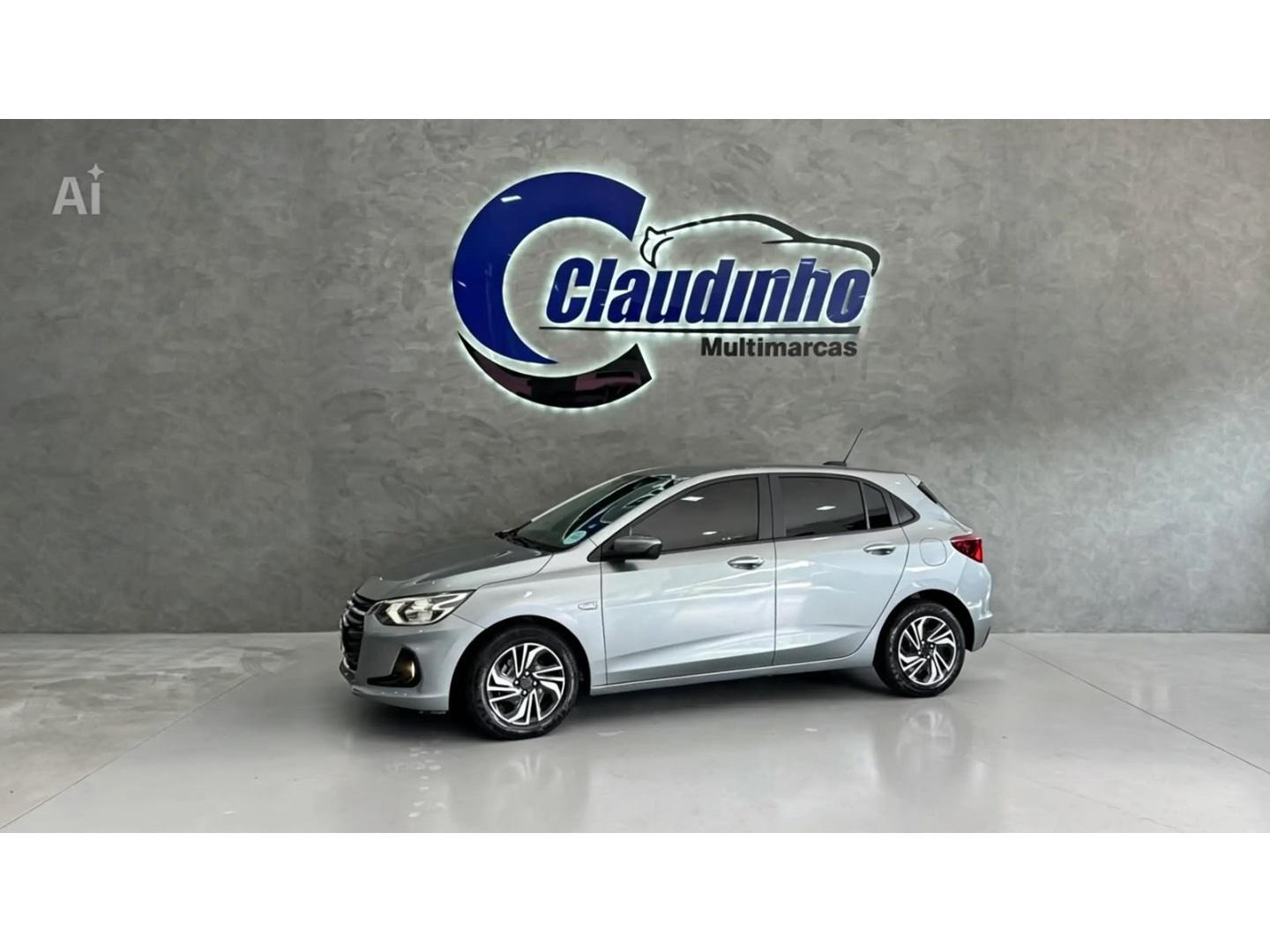 CHEVROLET Onix Hatch - Foto