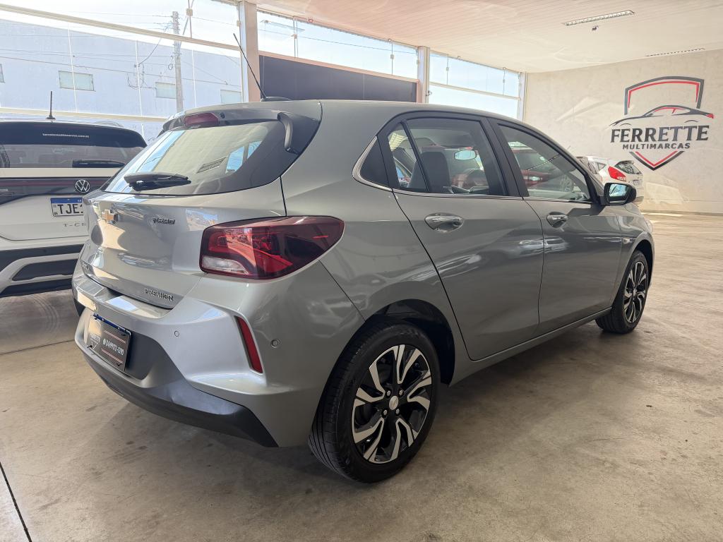CHEVROLET Onix Hatch - Foto