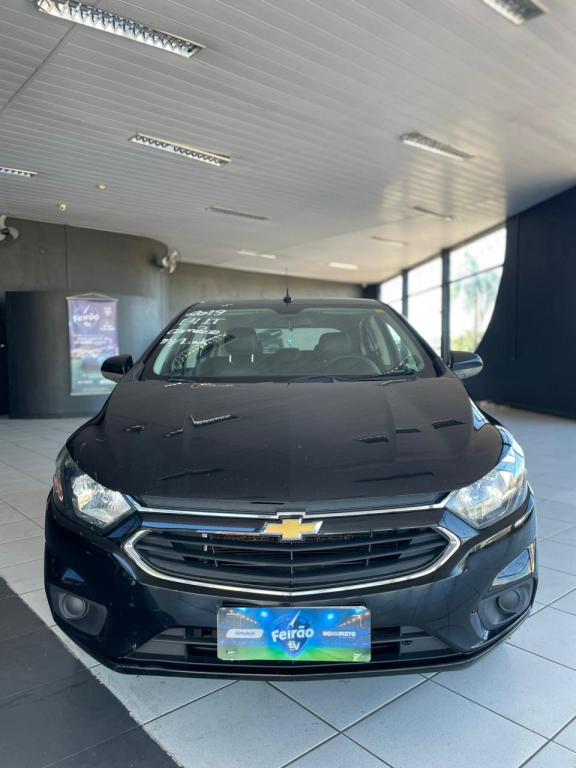 CHEVROLET Onix Hatch - Foto