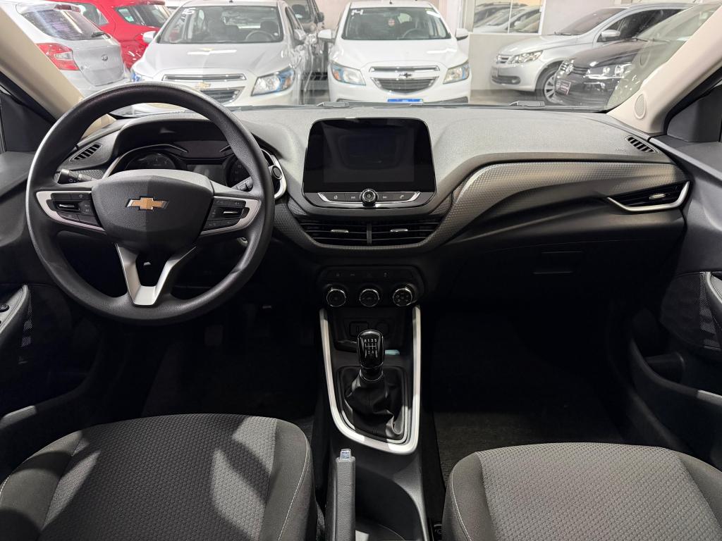 CHEVROLET Onix Hatch - Foto