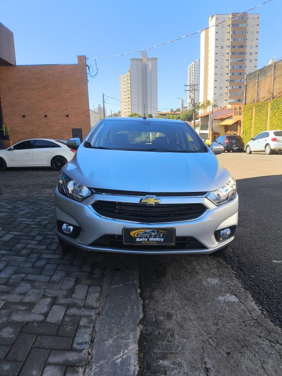 CHEVROLET Onix Hatch