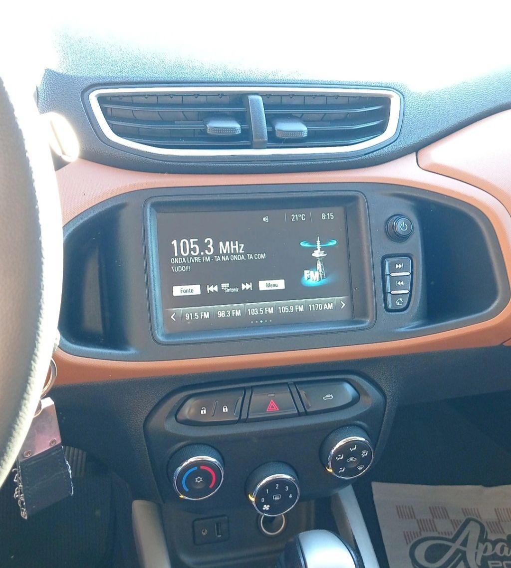 CHEVROLET Onix Hatch - Foto