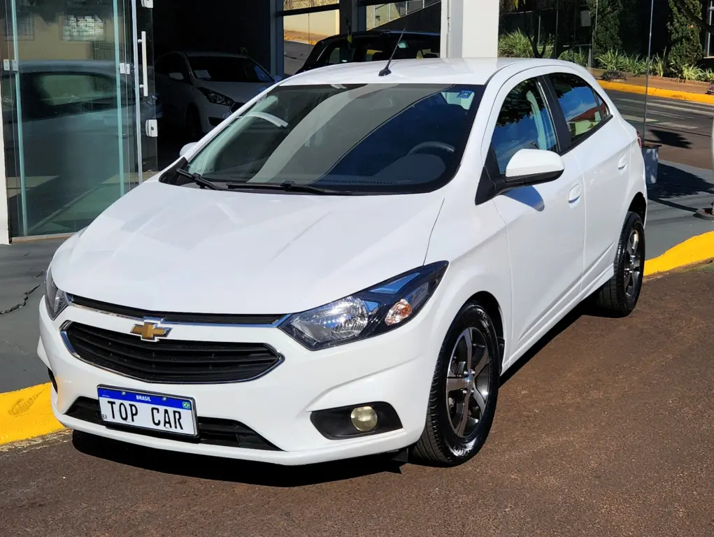 CHEVROLET Onix Hatch