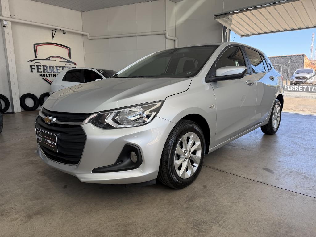 CHEVROLET Onix Hatch - Foto