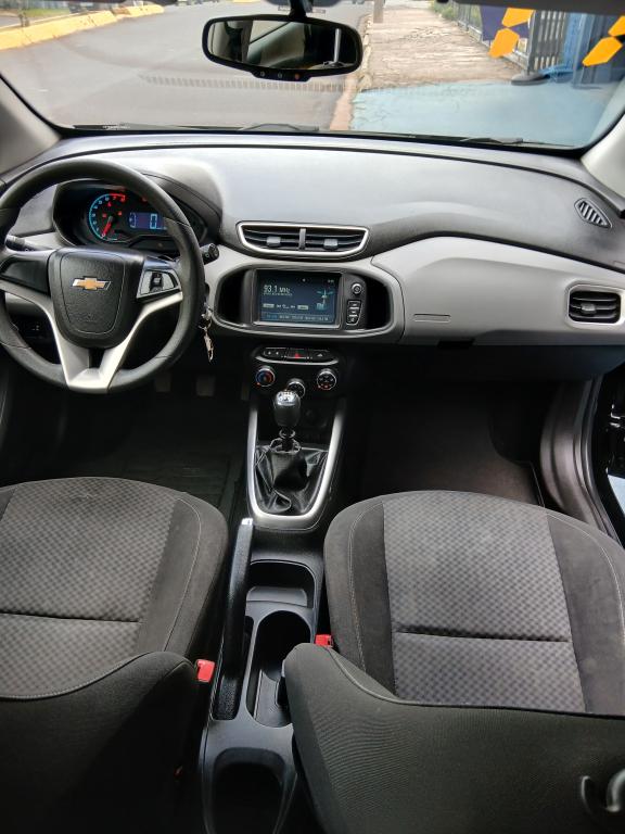 CHEVROLET Onix Hatch - Foto