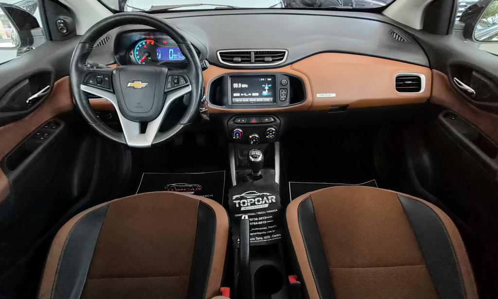 CHEVROLET Onix Hatch - Foto