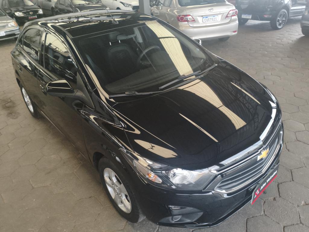 CHEVROLET Onix Hatch - Foto