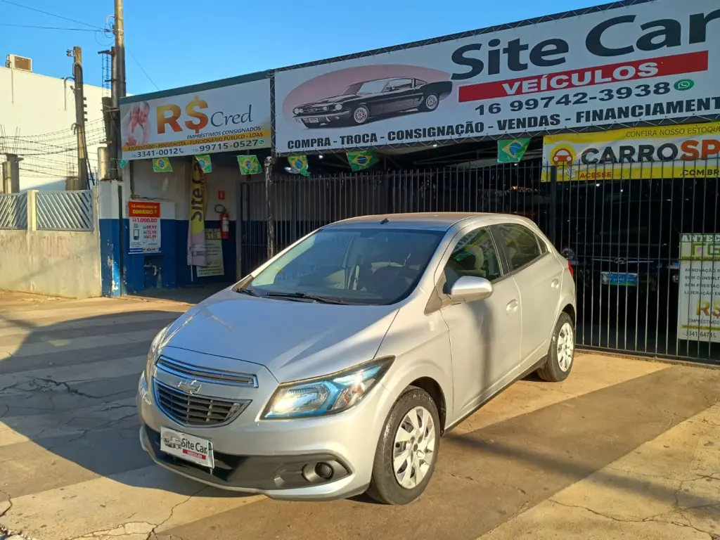CHEVROLET Onix Hatch