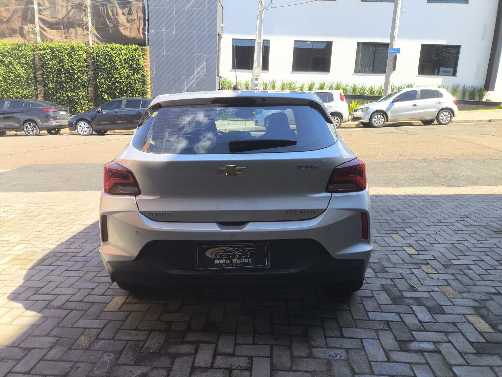 CHEVROLET Onix Hatch - Foto