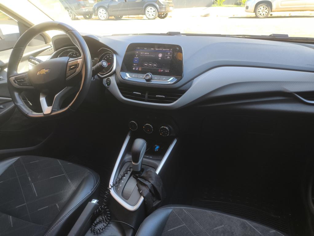 CHEVROLET Onix Hatch - Foto