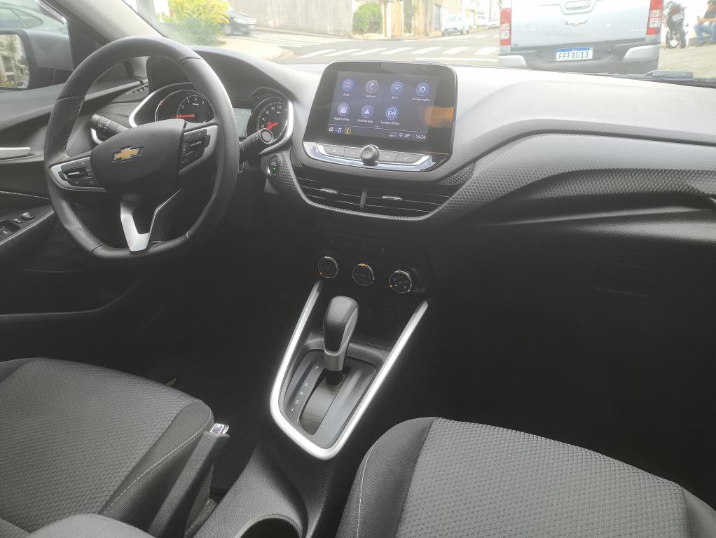 CHEVROLET Onix Hatch - Foto