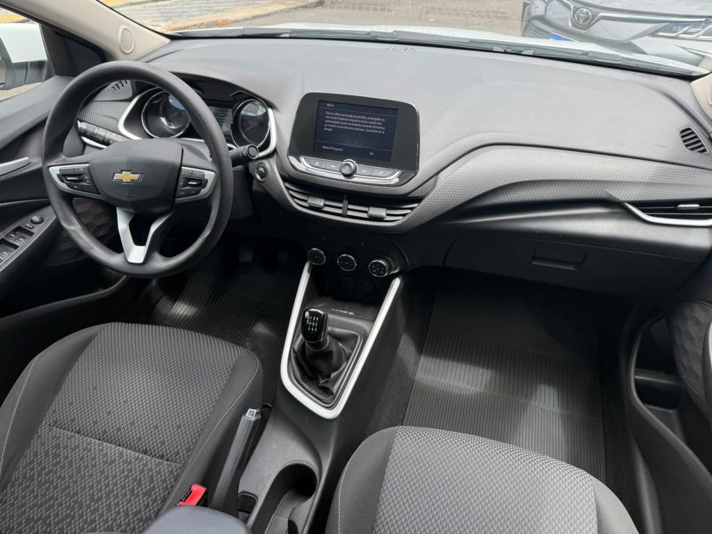 CHEVROLET Onix Hatch - Foto