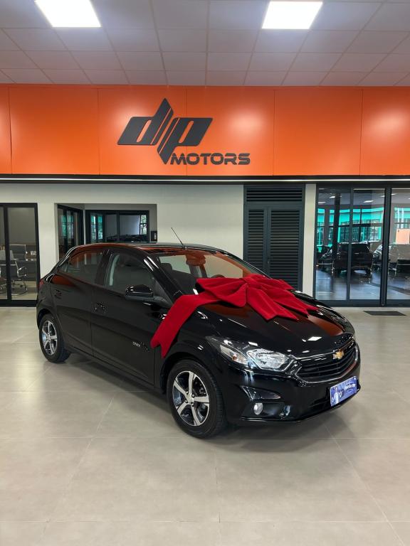 CHEVROLET Onix Hatch - Foto