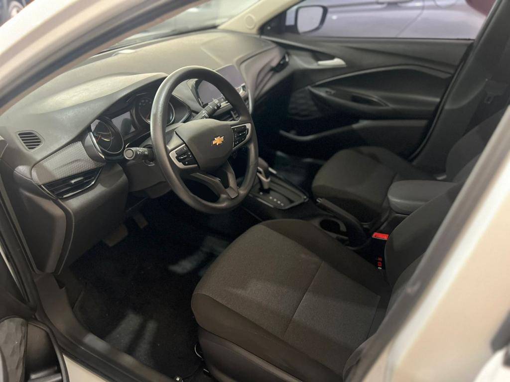 CHEVROLET Onix Sedan - Foto