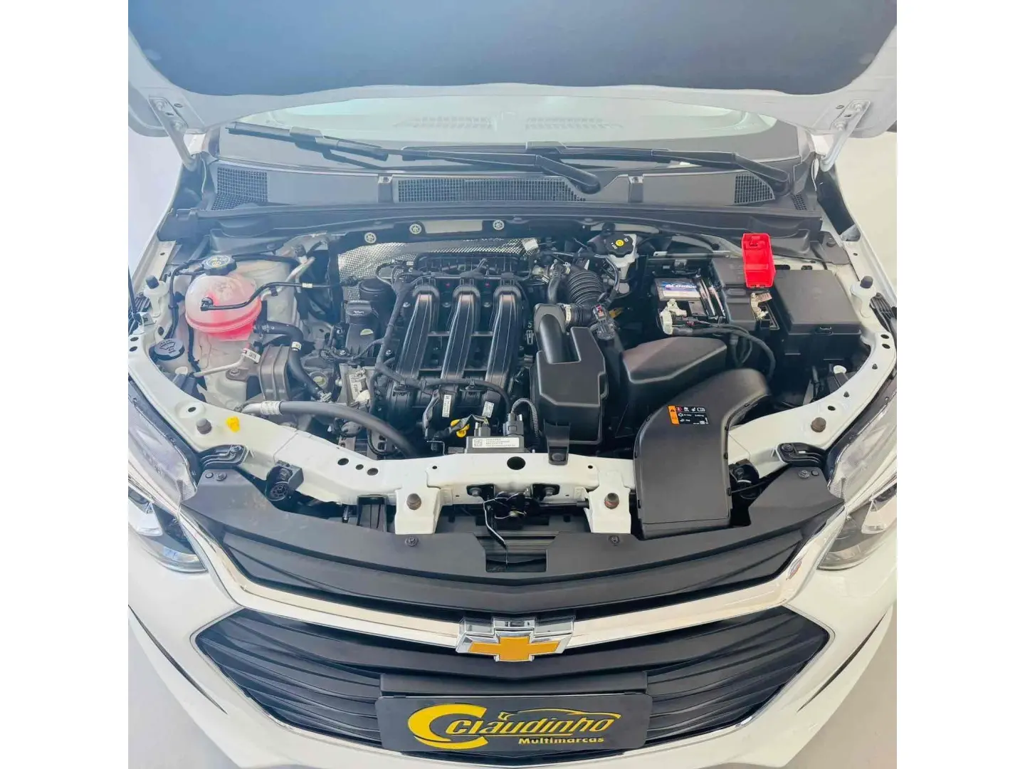 CHEVROLET Onix Sedan - Foto