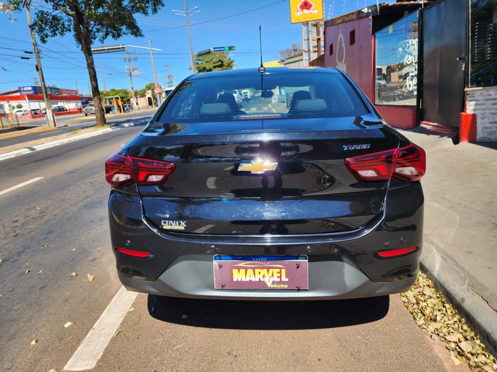 CHEVROLET Onix Sedan - Foto