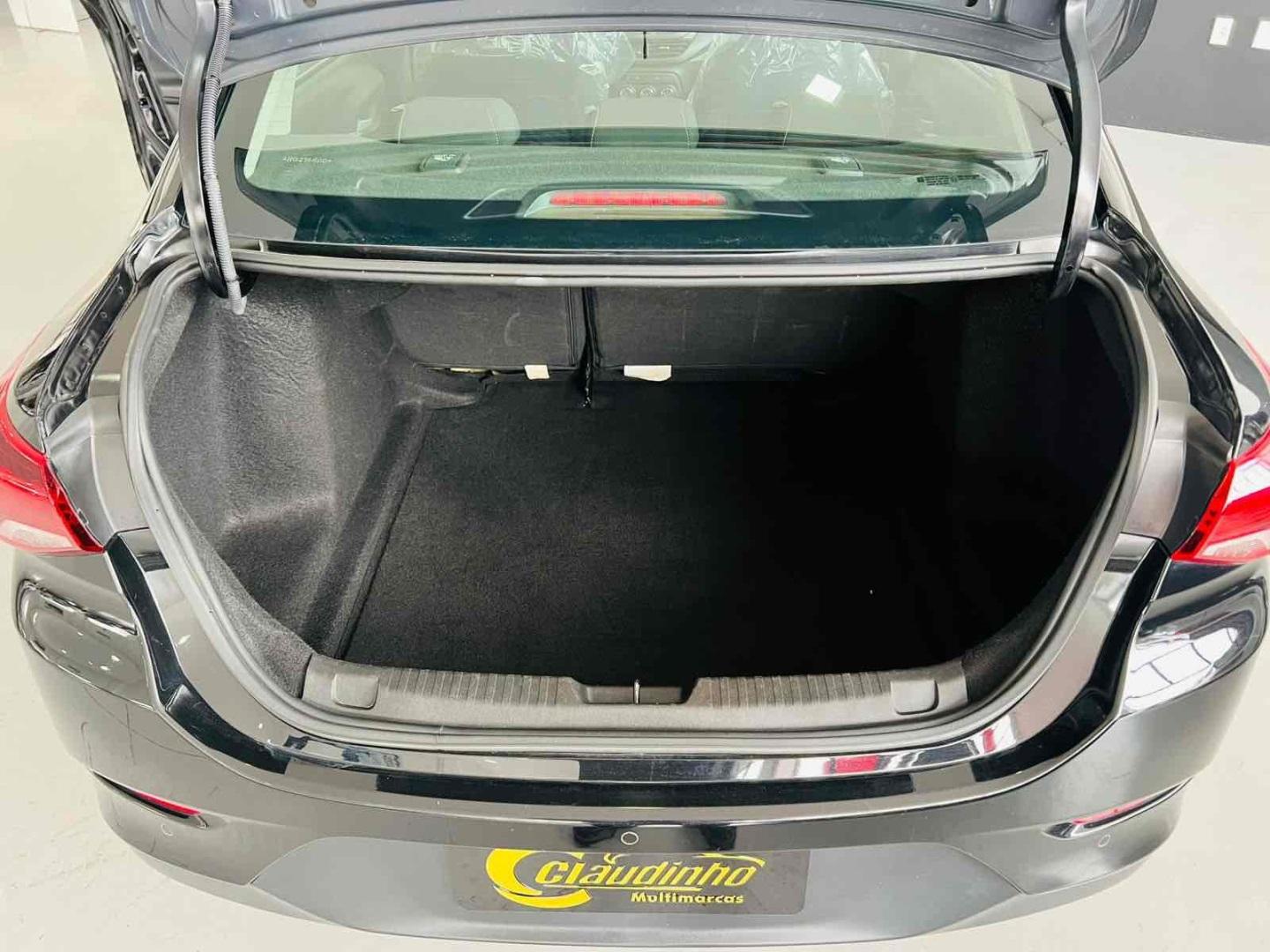 CHEVROLET Onix Sedan - Foto