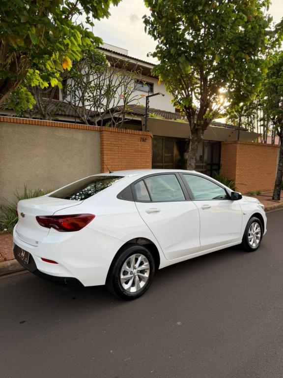 CHEVROLET Onix Sedan - Foto