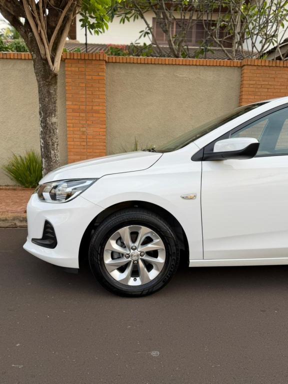 CHEVROLET Onix Sedan - Foto