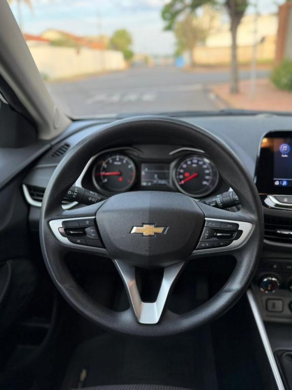CHEVROLET Onix Sedan - Foto
