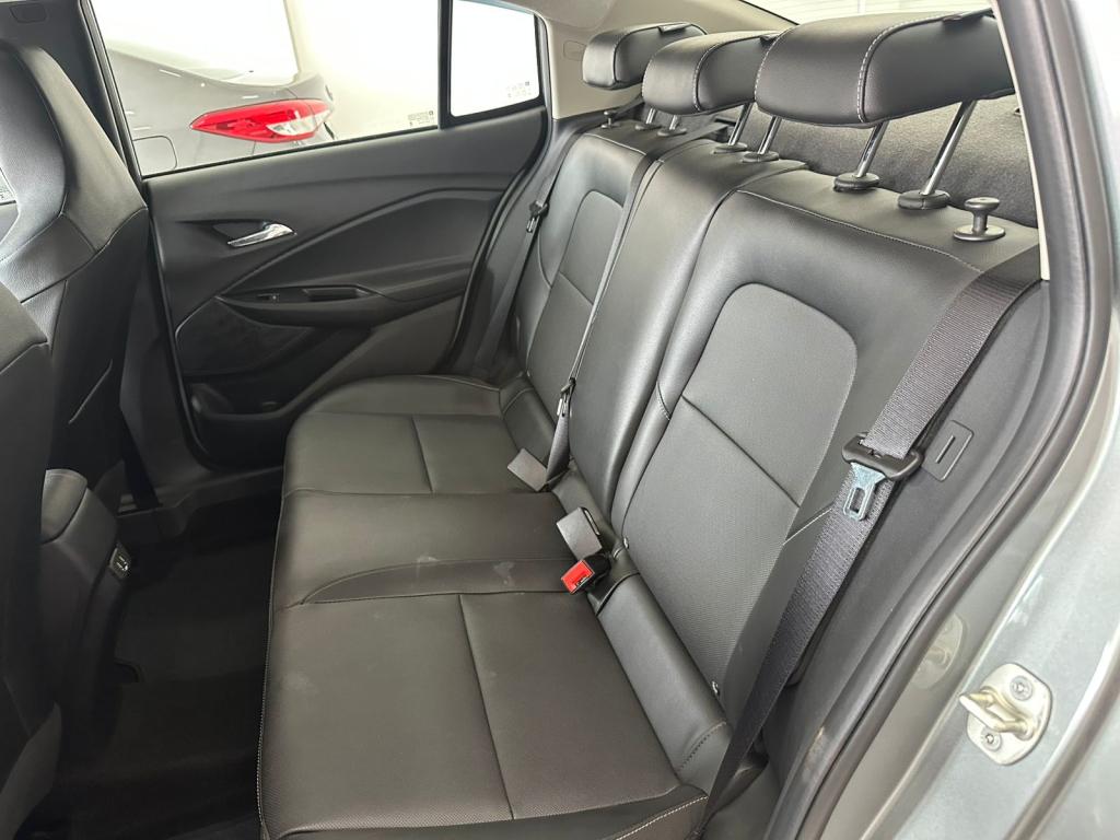 CHEVROLET Onix Sedan - Foto