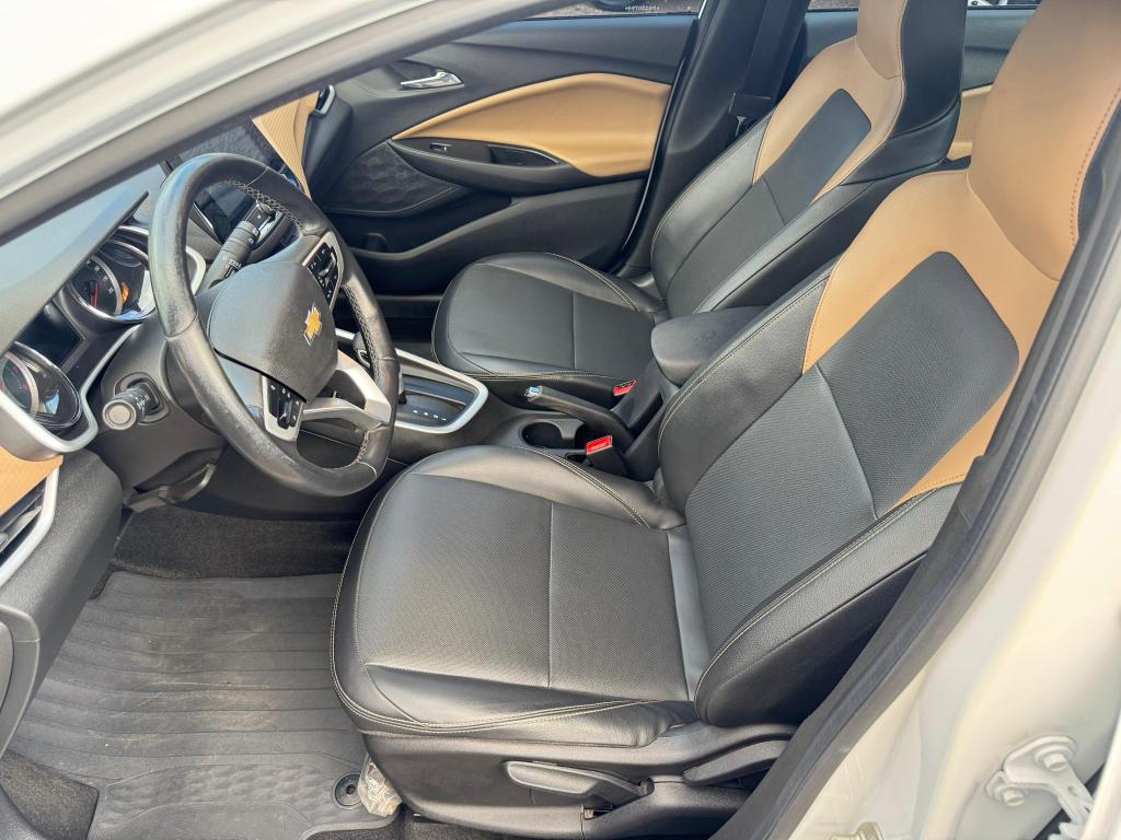 CHEVROLET Onix Sedan - Foto