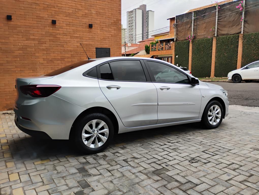 CHEVROLET Onix Sedan - Foto