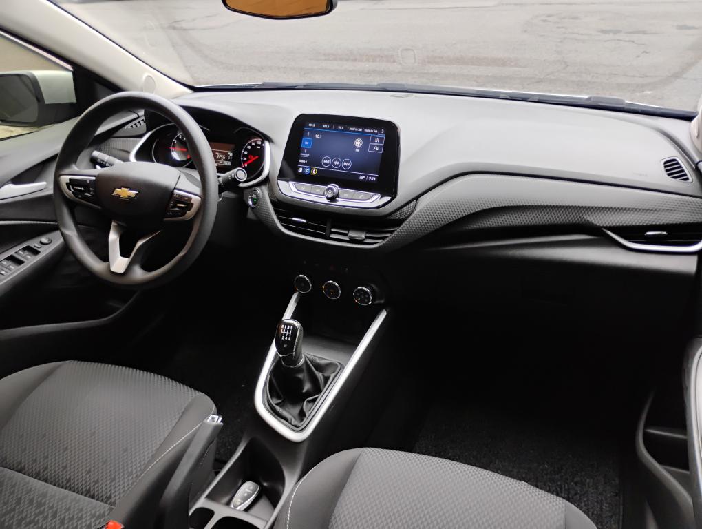 CHEVROLET Onix Sedan - Foto