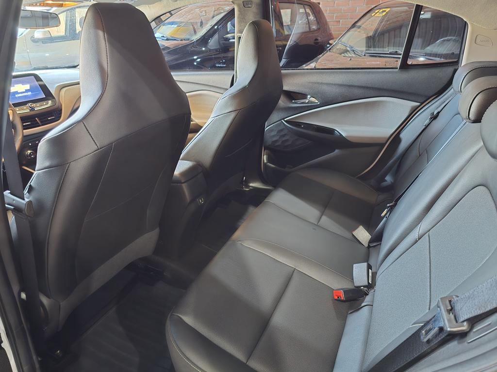 CHEVROLET Onix Sedan - Foto