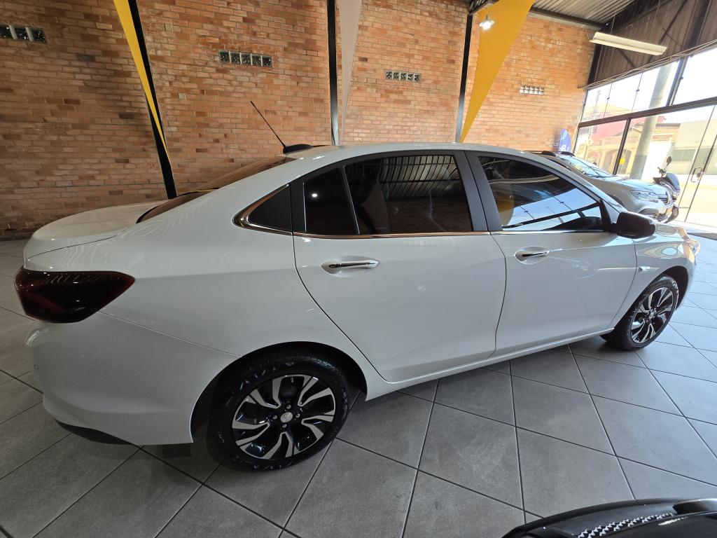 CHEVROLET Onix Sedan - Foto