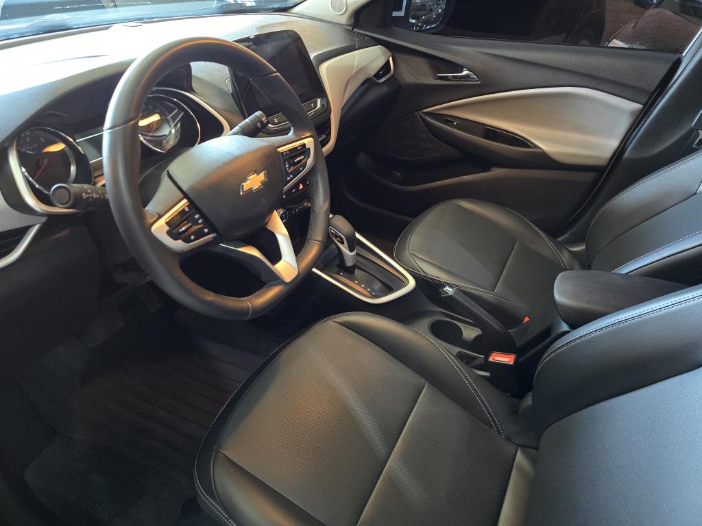 CHEVROLET Onix Sedan - Foto