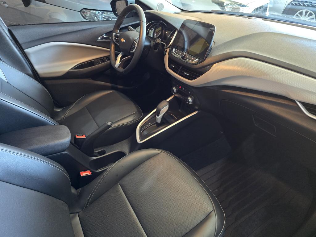 CHEVROLET Onix Sedan - Foto