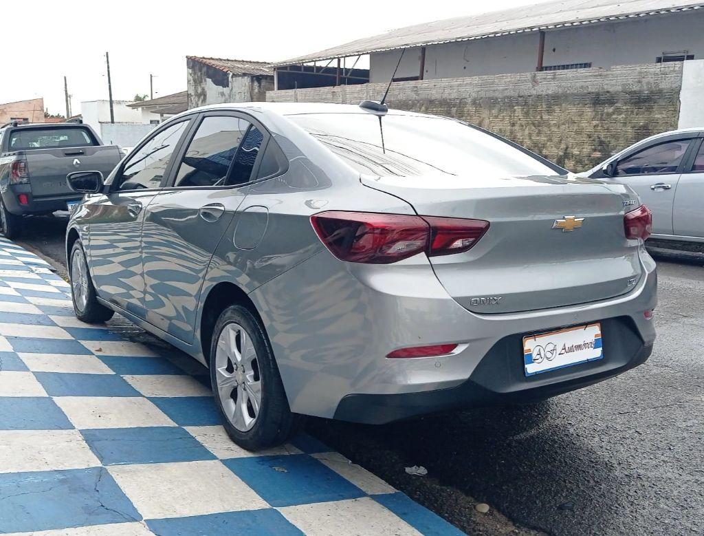 CHEVROLET Onix Sedan - Foto