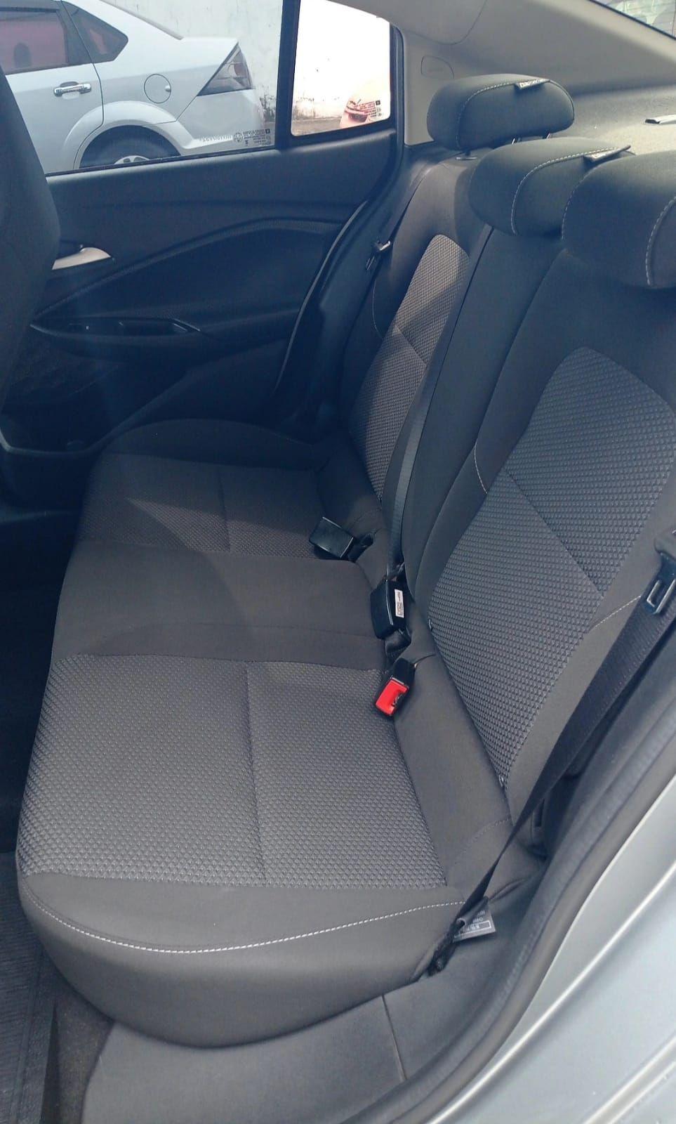 CHEVROLET Onix Sedan - Foto