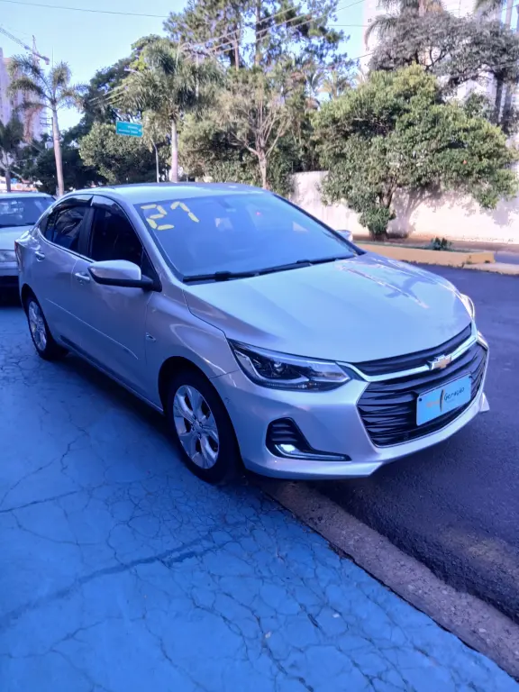 CHEVROLET Onix Sedan - Foto